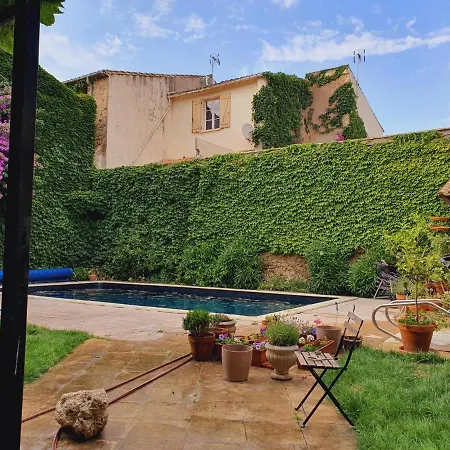Feriehus Luxurious Character House In The Heart Of Roujan