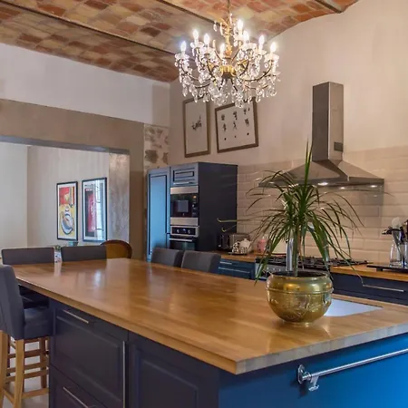 Luxurious Character House In The Heart Of *